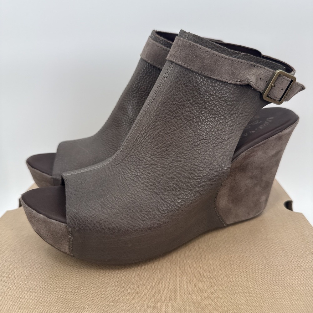 Kork-Ease Women's Berit Grey Taupe Wedge Leather Sandals Size 10 Comfort Boho